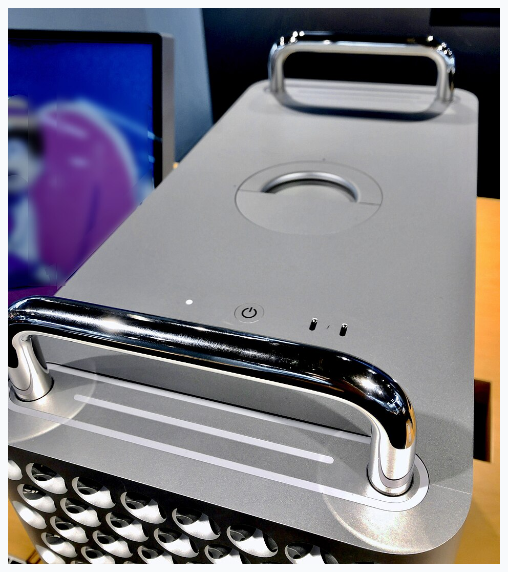 Apple Mac Pro (M2 Ultra)