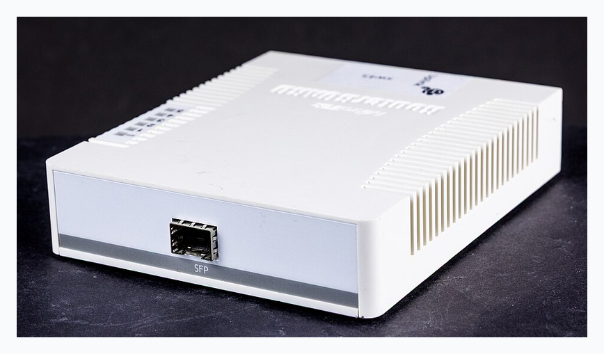MikroTik CCR2004-16G-2S+